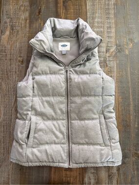 Old Navy Heather Gray Quilted Hooded Vest